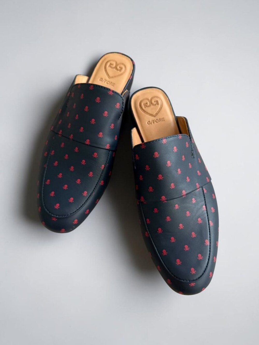 G FORE Women’s Navy Red Skull Print Leather Mules Flats Size 7